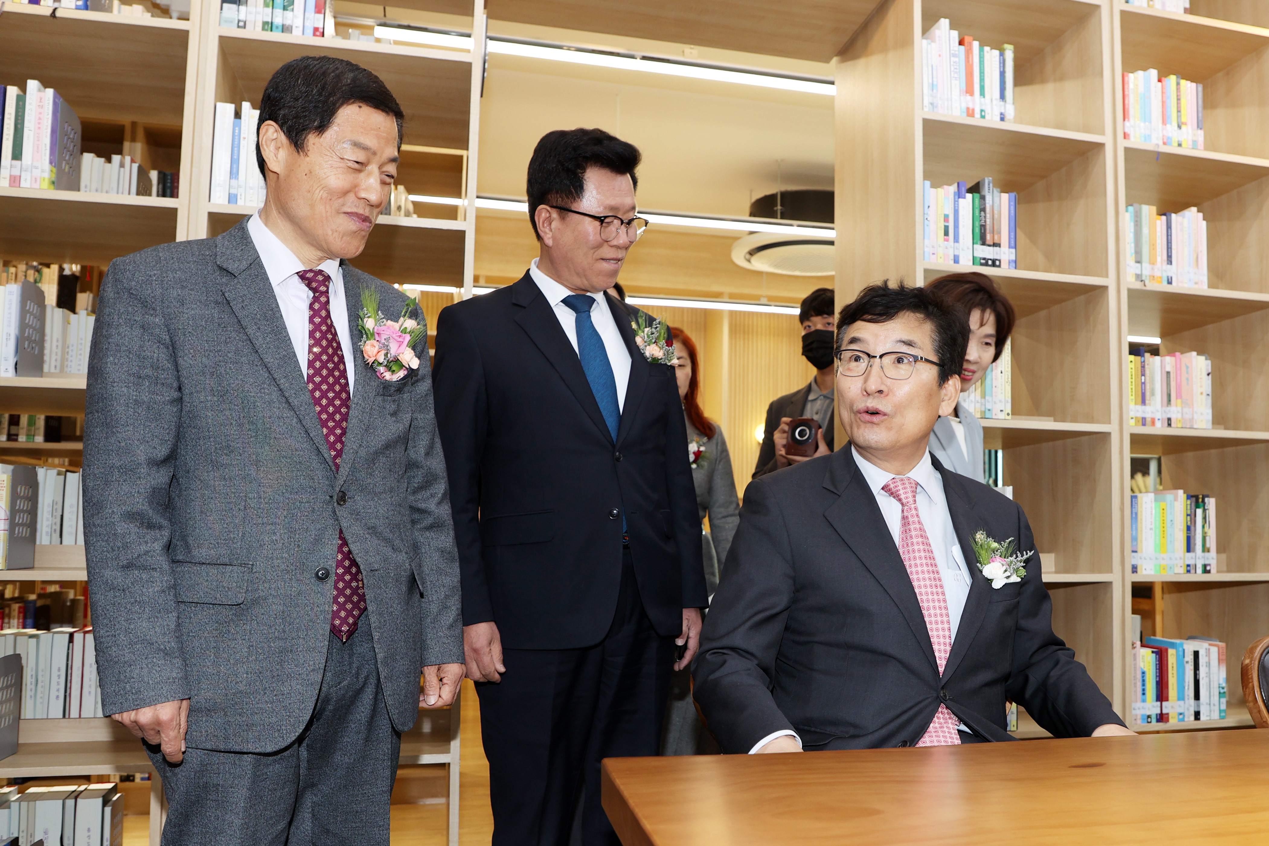 김현문·이정범·박재주 의원, 음성교육도서관 개관식 참석 - 1