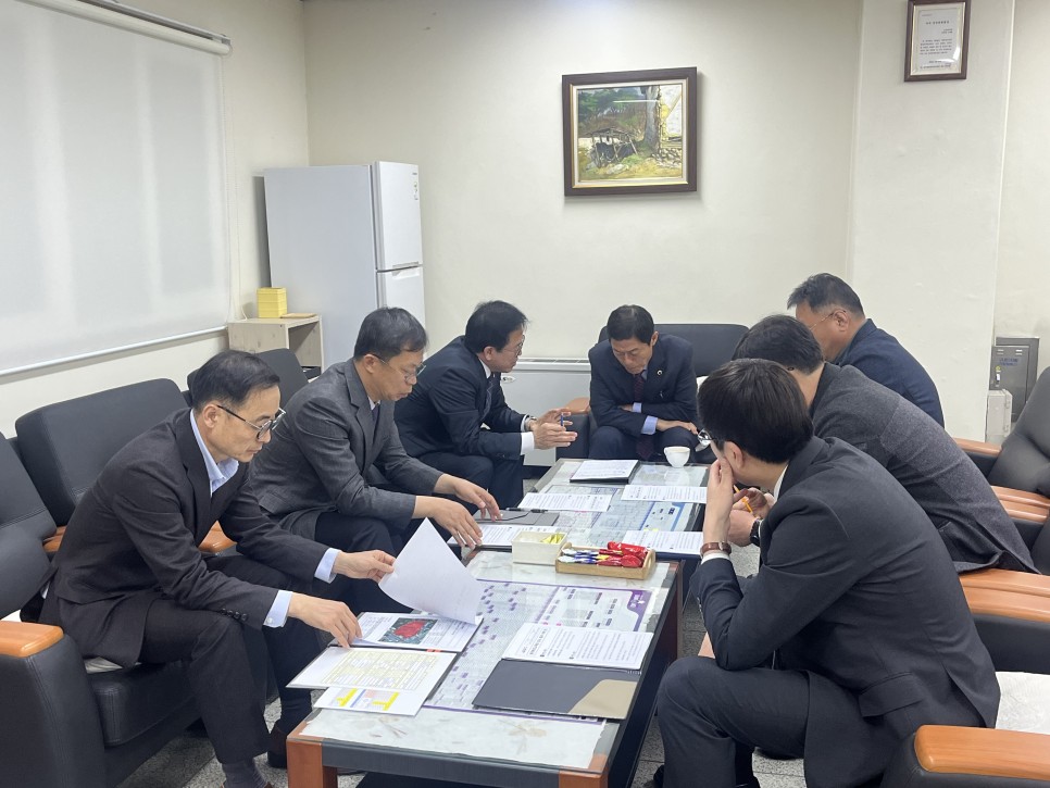 김현문 의원, 충청북도교육청 청사 증축 관련 업무 협의 - 1