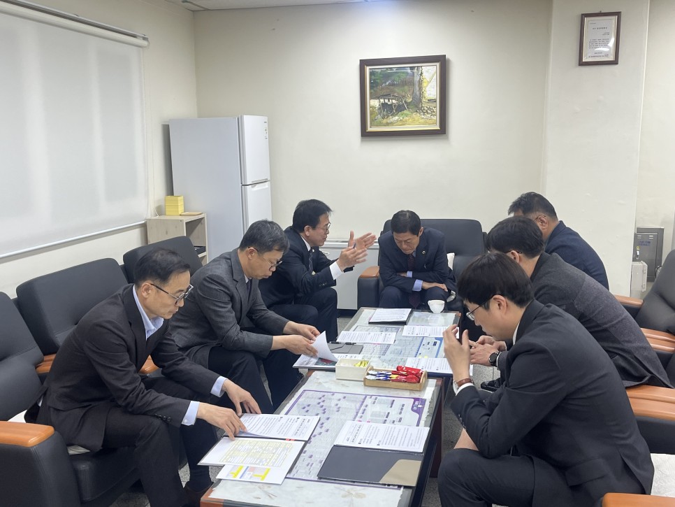 김현문 의원, 충청북도교육청 청사 증축 관련 업무 협의 - 2