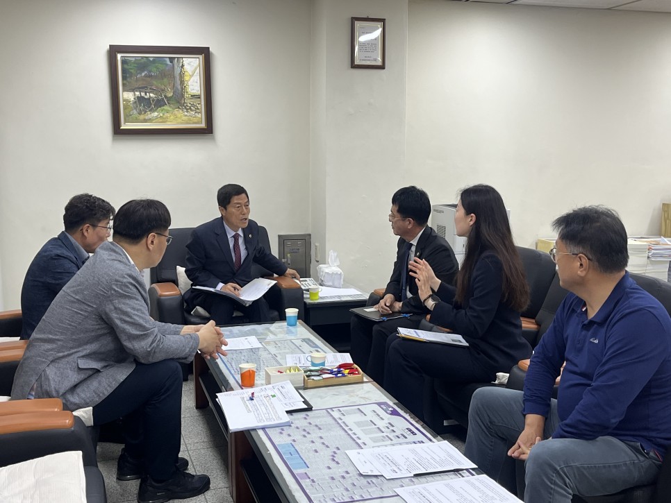 김현문 의원, 도교육청 교육시설과 현안 업무 협의 - 1