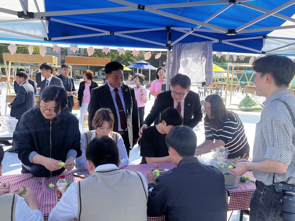 교육위원회, 충북교육도서관 북페스티벌 개막식 참석 - 3