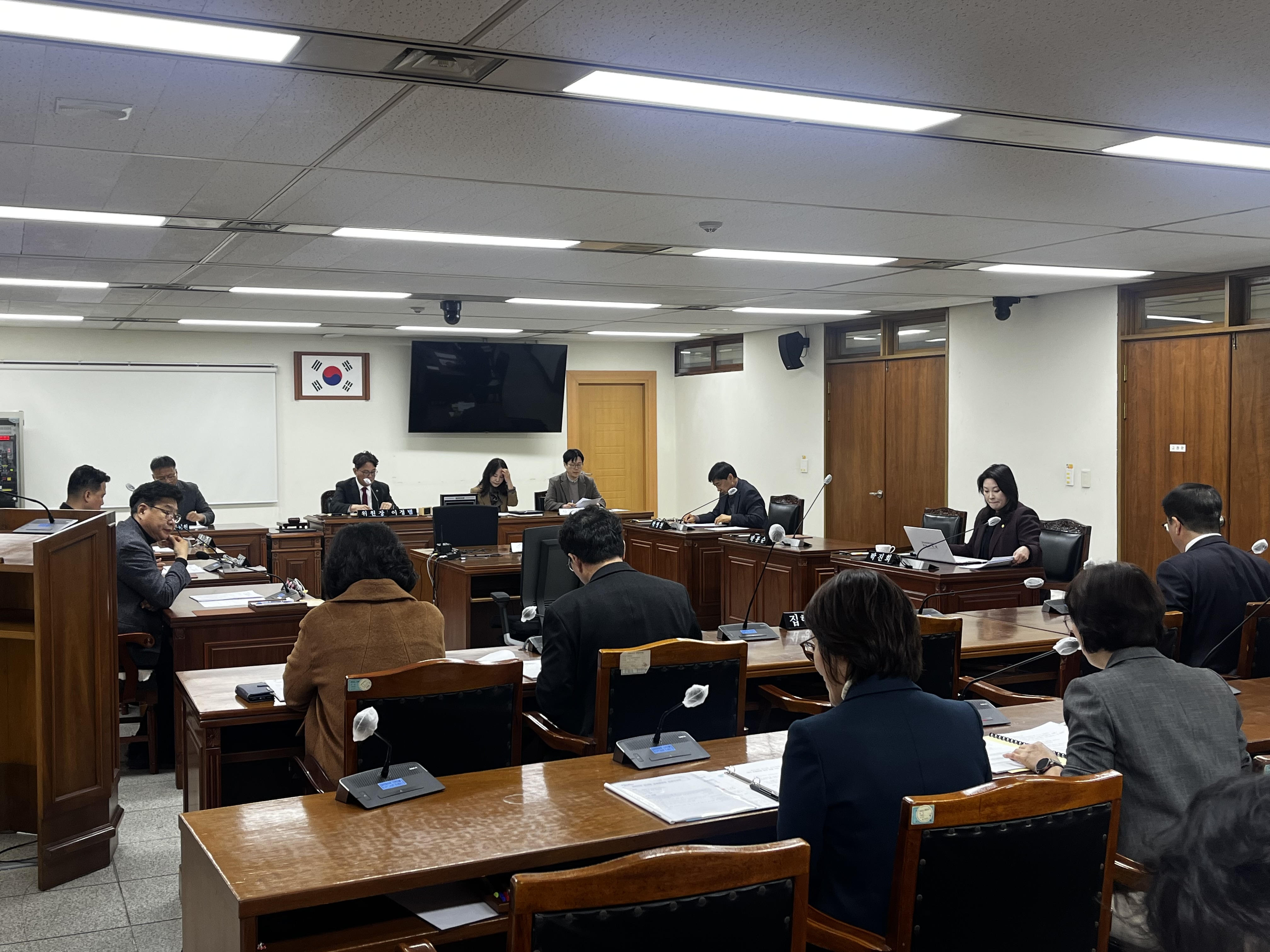 제424회 임시회 정례 간담회(재정복지과 등 7개 부서) 및 자체 간담회 - 2