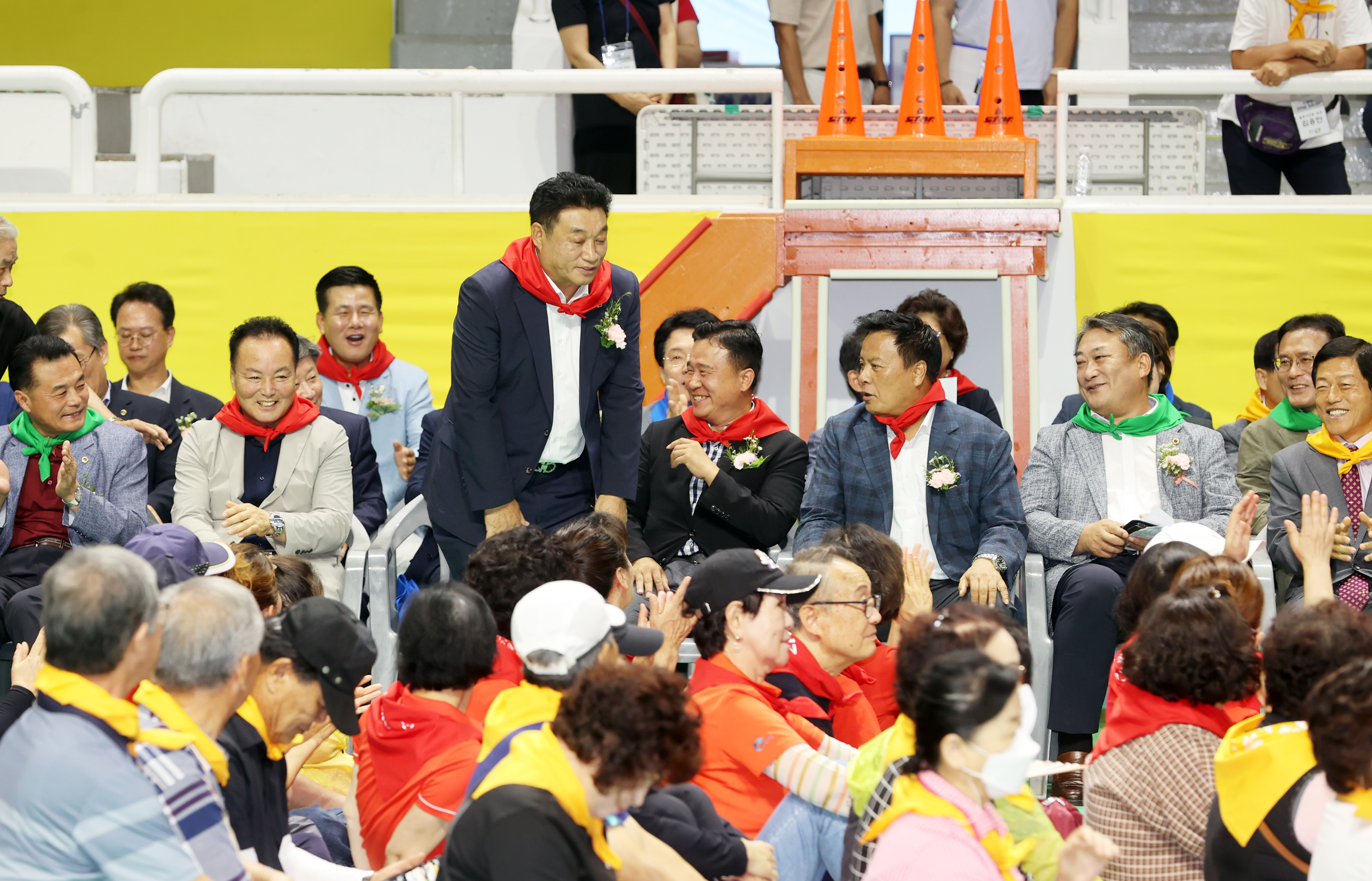 김정일·박봉순 의원, 2023년 청주시 이·통장 한마음 체육대회 참석 - 3