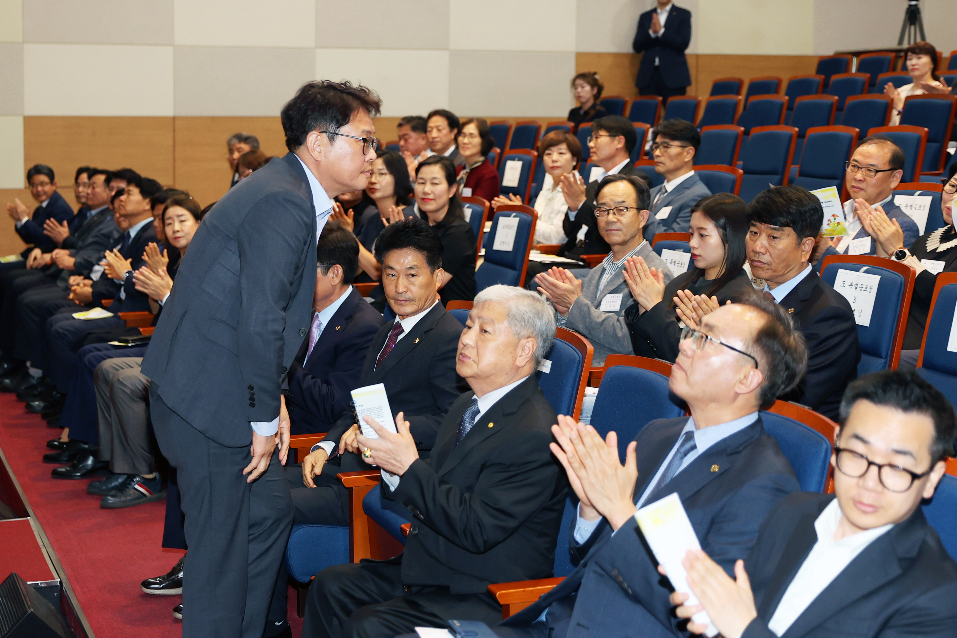 이정범 위원장, 제44회 스승의 날 기념식 및 제74회 교육공로자표창식 참석 - 4