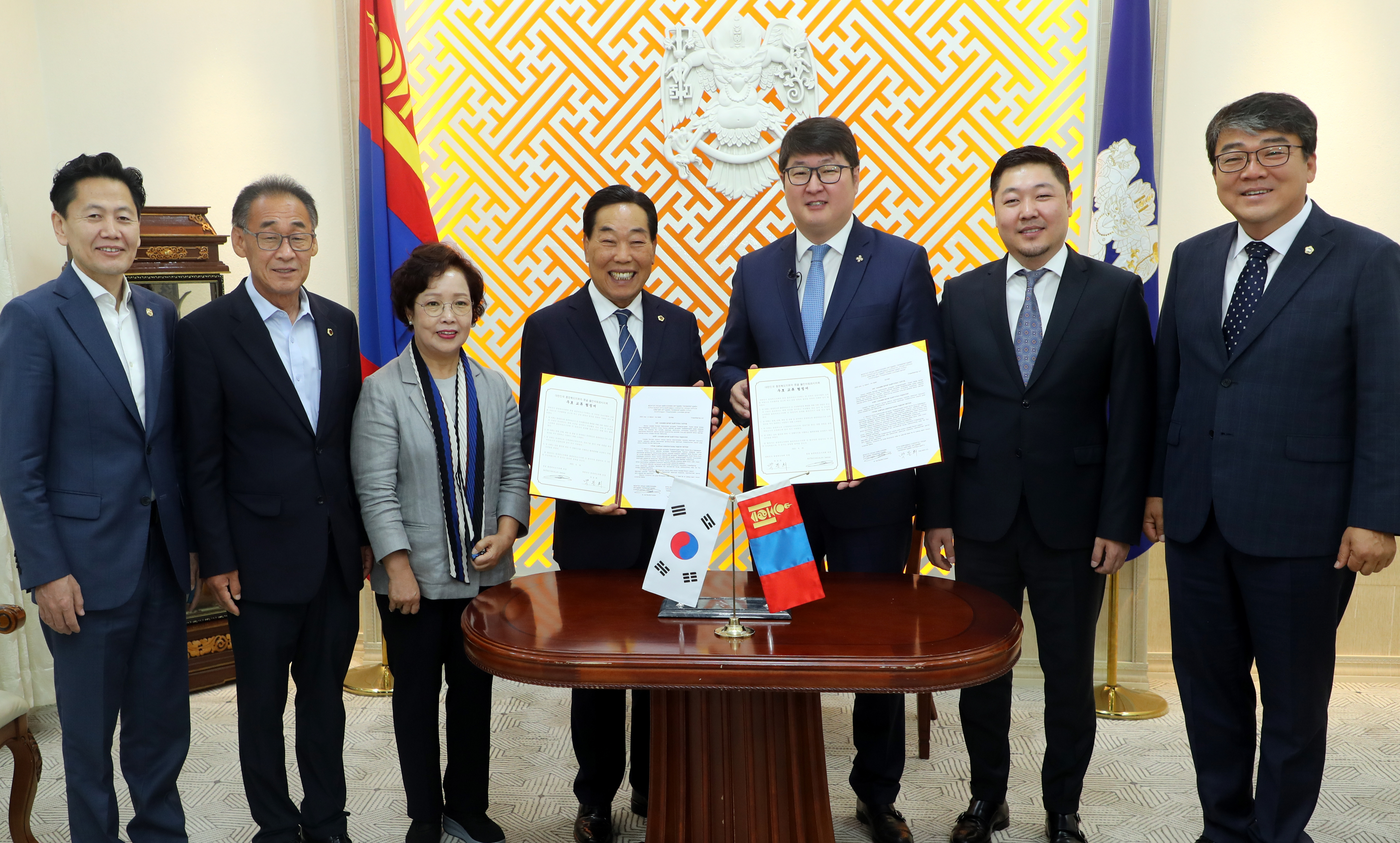 충청북도의회, 몽골 울란바토르시의회와 우호 교류 협정 체결 - 1