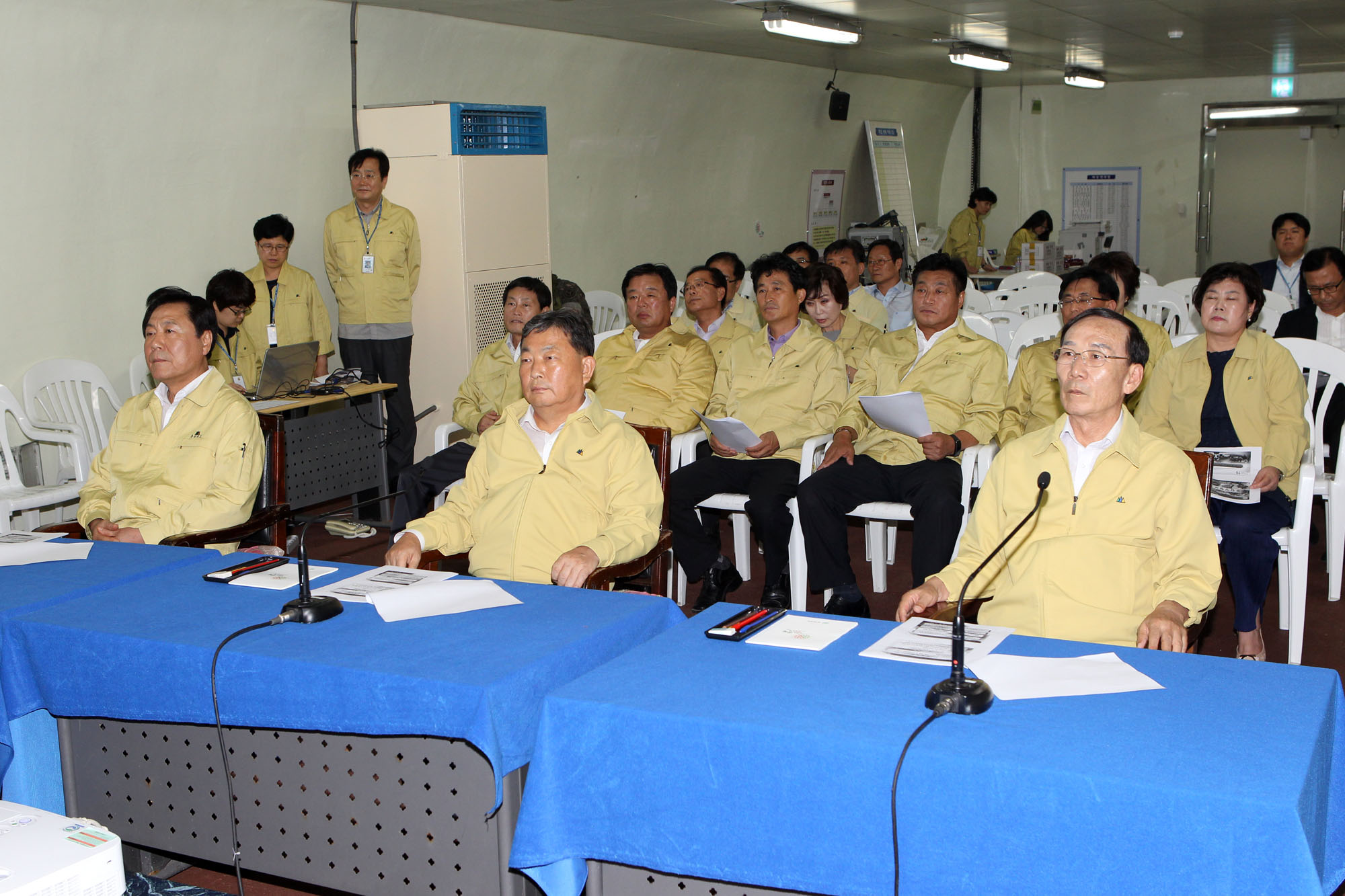 충북도의회, 2015 을지연습 충무시설 격려 방문 - 3